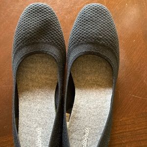 Brand new Allbirds Tree Breezer Jet Black flats in 8.5W